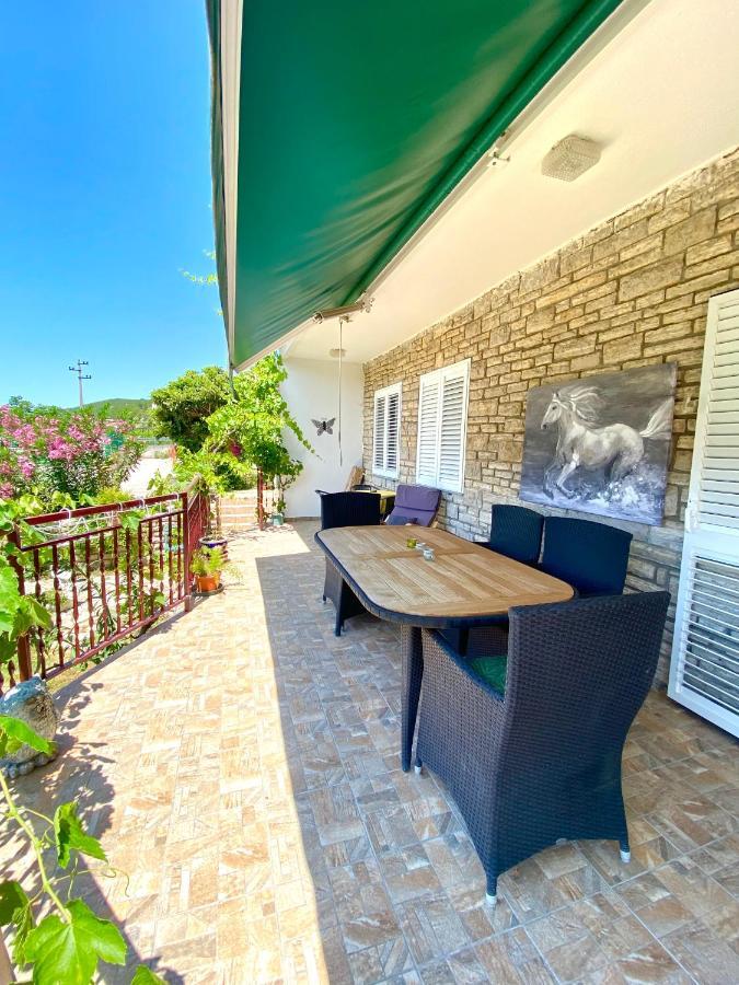 Guesthouse Erceg Skradin Extérieur photo